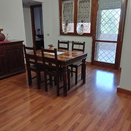 Appartamento Con Due Camere Pressi Eur Рим Екстериор снимка